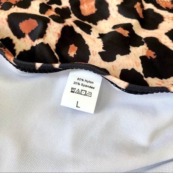 2 NEW Bikini Bottoms - Picture 5 of 11